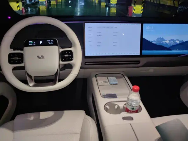 Li Auto i6 — Фото автомобиля 12