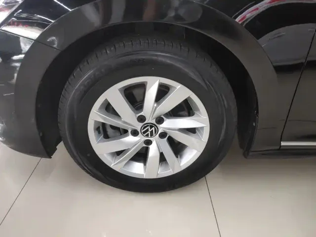 Volkswagen Passat — Фото автомобиля 22