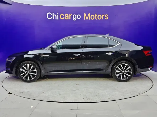 Skoda Superb — Фото автомобиля 2
