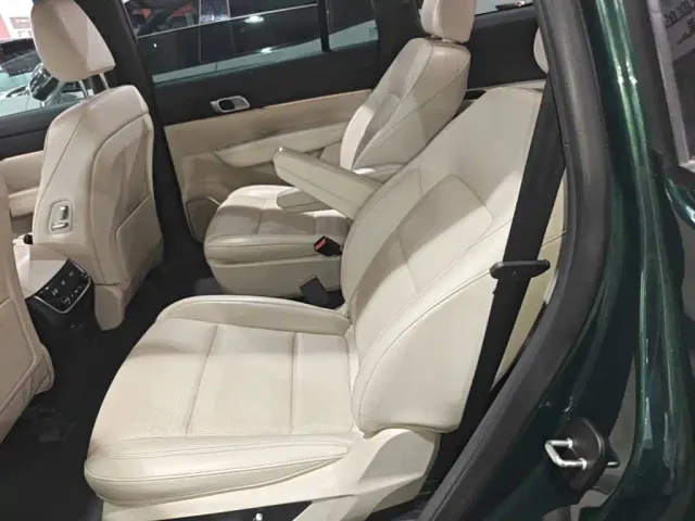 Li Auto ONE — Фото автомобиля 21
