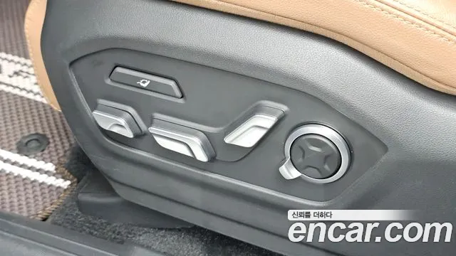 Hyundai Santa Fe MX5 — Фото автомобиля 28