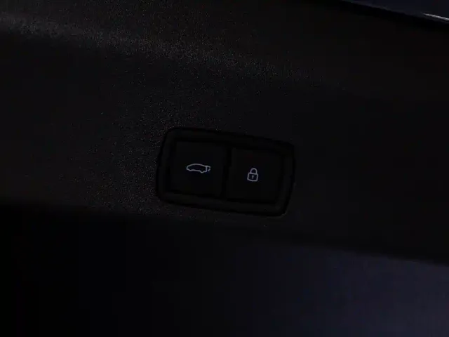 Li Auto MEGA — Фото автомобиля 9