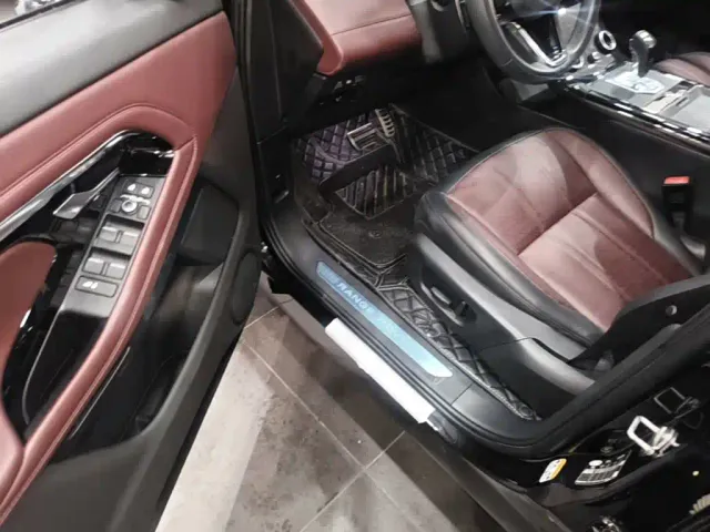Land Rover Range Rover Evoque — Фото автомобиля 15