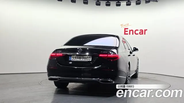 Mercedes-Benz S-Class — Фото автомобиля 4