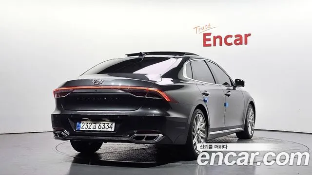 Hyundai Grandeur Новый Grandeur IG — Фото автомобиля 2