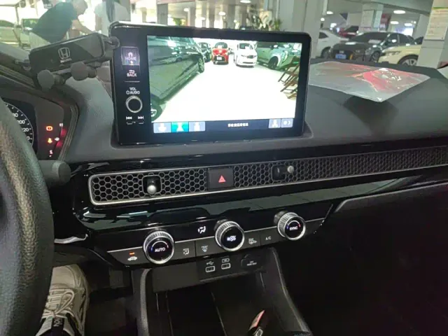 Honda Civic — Фото автомобиля 12