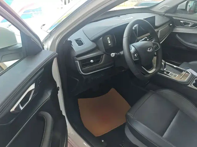 Chery Tiggo 8 — Фото автомобиля 15