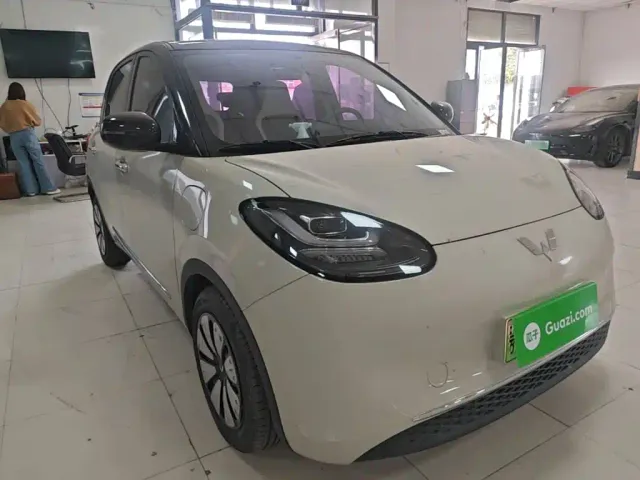Wuling Bingo — Фото автомобиля 3