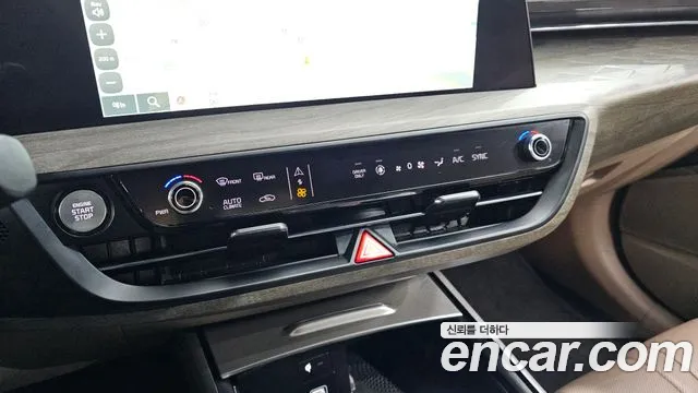 Kia K8 Hybrid — Фото автомобиля 17