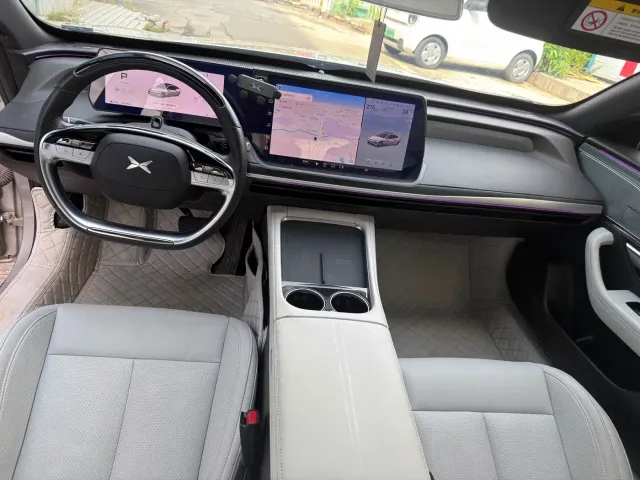 Xpeng P7 — Фото автомобиля 6