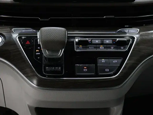 Roewe iMAX8 — Фото автомобиля 15
