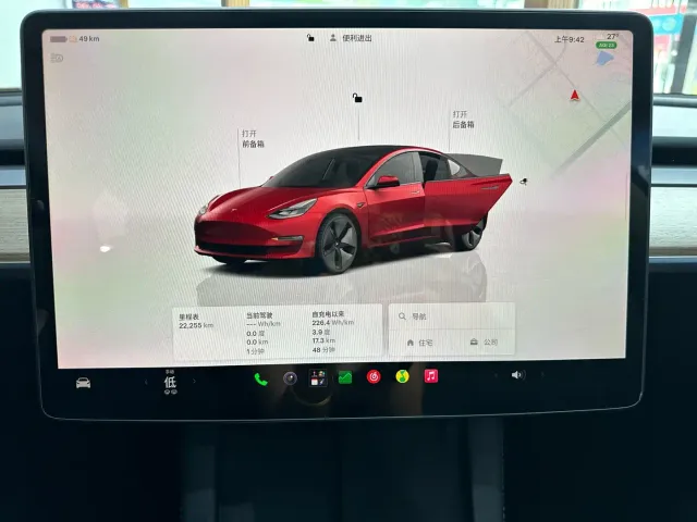 Tesla Model 3 — Фото автомобиля 13
