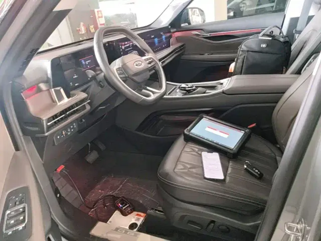 Ford Edge — Фото автомобиля 14