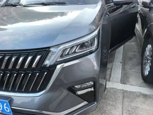 Wuling Jiachen — Фото автомобиля 23