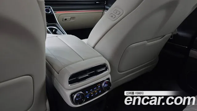 Genesis GV80 — Фото автомобиля 30