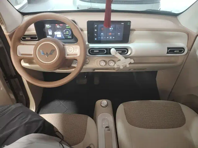 Wuling Hongguang Mini EV — Фото автомобиля 9