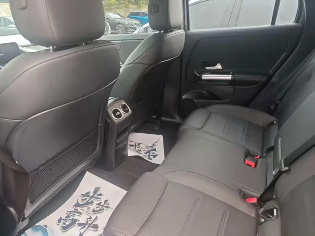 Mercedes-Benz EQA — Фото автомобиля 8