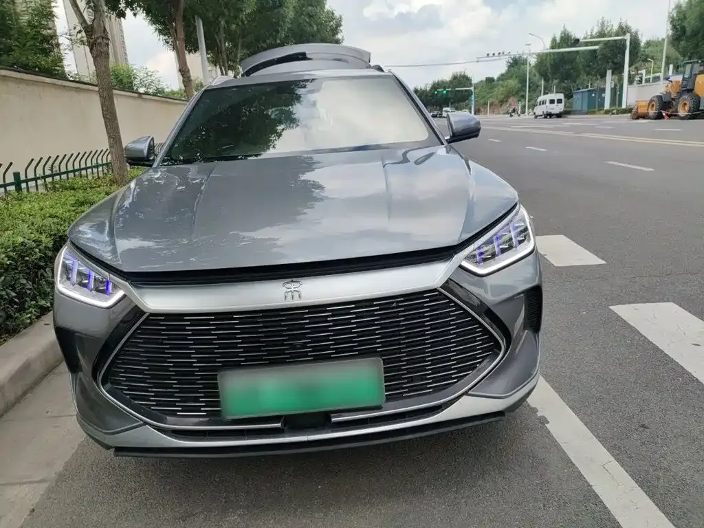 Фотография автомобиля — BYD Song PLUS PHEV