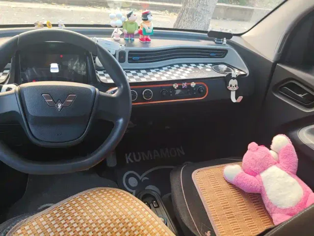 Wuling Hongguang Mini EV — Фото автомобиля 12