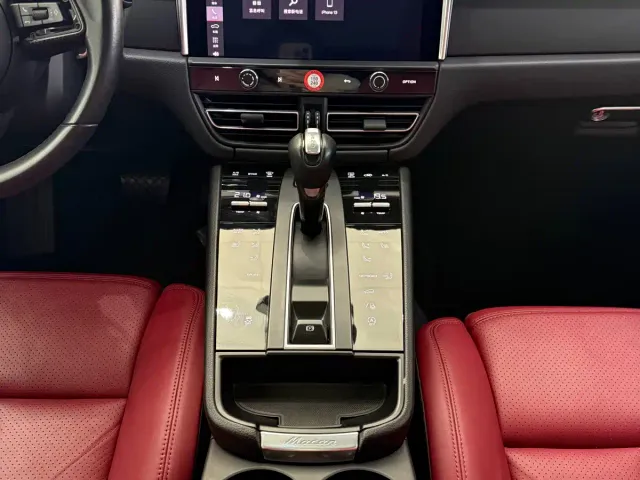 Porsche Macan — Фото автомобиля 15