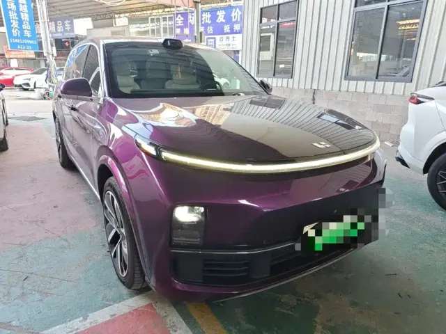 Li Auto L9 — Фото автомобиля 2