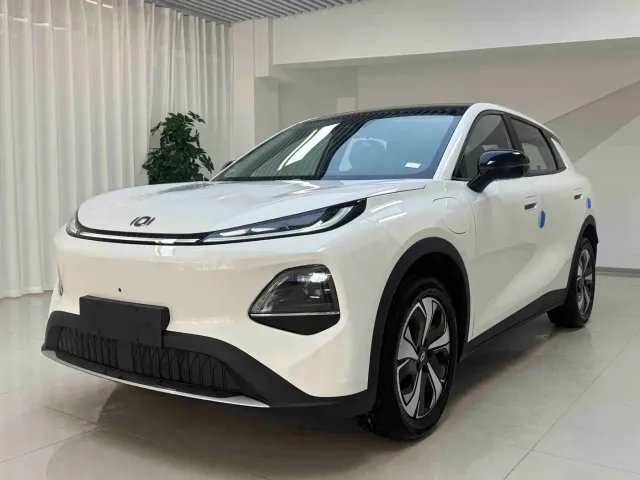 Фотография автомобиля — Changan Qiyuan Q05