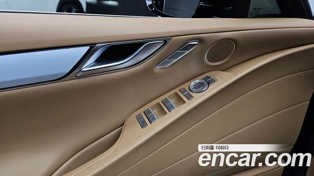 Genesis G80 RG3 — Фото автомобиля 30