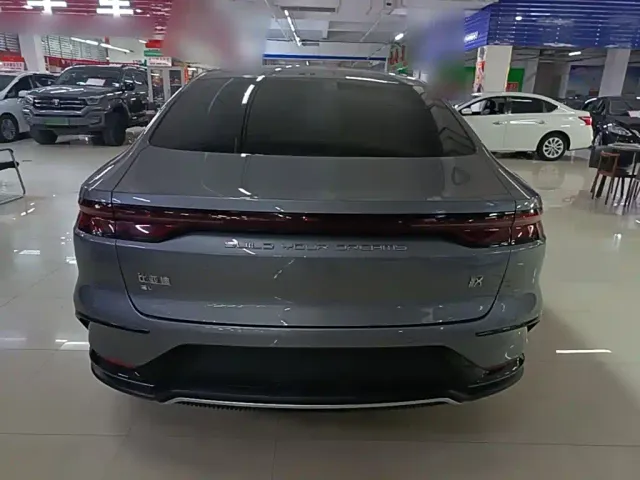 BYD Han — Фото автомобиля 5