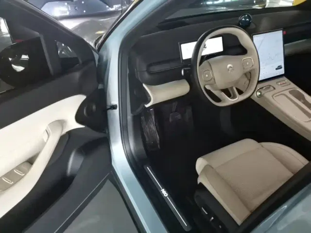 Nio ES6 — Фото автомобиля 11