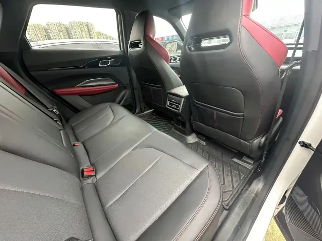 Changan Z6 — Фото автомобиля 6