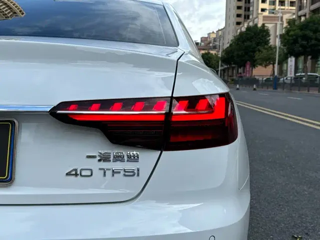 Audi A4L — Фото автомобиля 14