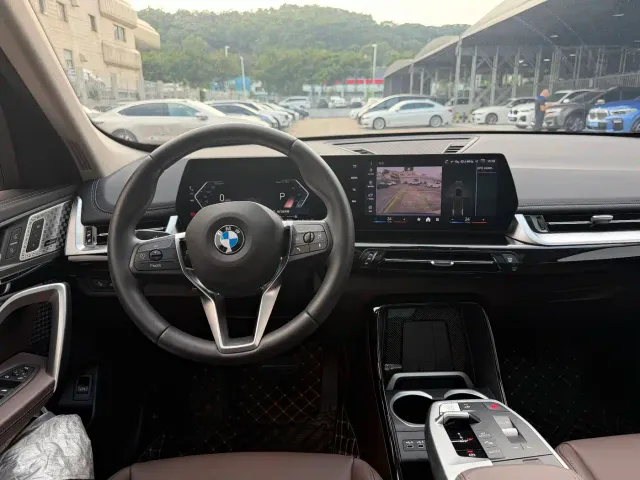 BMW X1 — Фото автомобиля 11