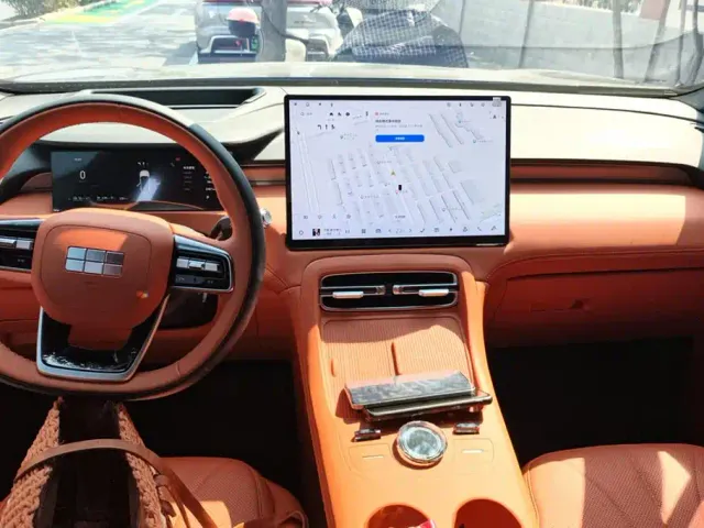Geely Galaxy M7 — Фото автомобиля 12