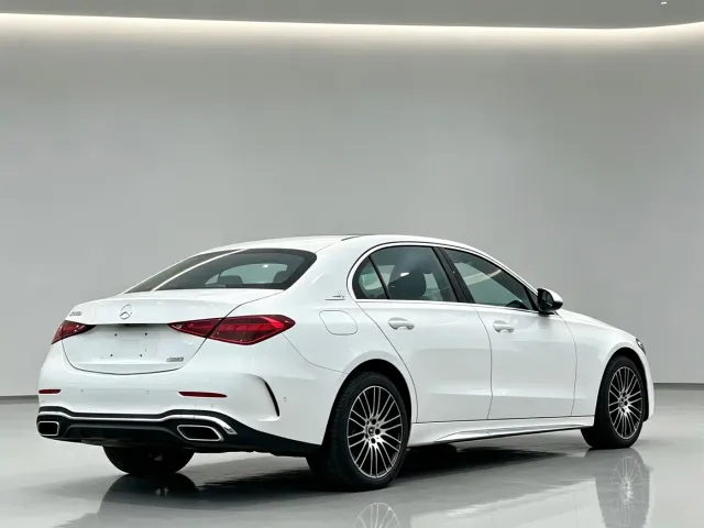 Mercedes-Benz C-Class — Фото автомобиля 9