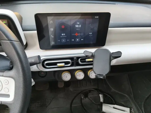 Wuling Hongguang Mini EV — Фото автомобиля 9