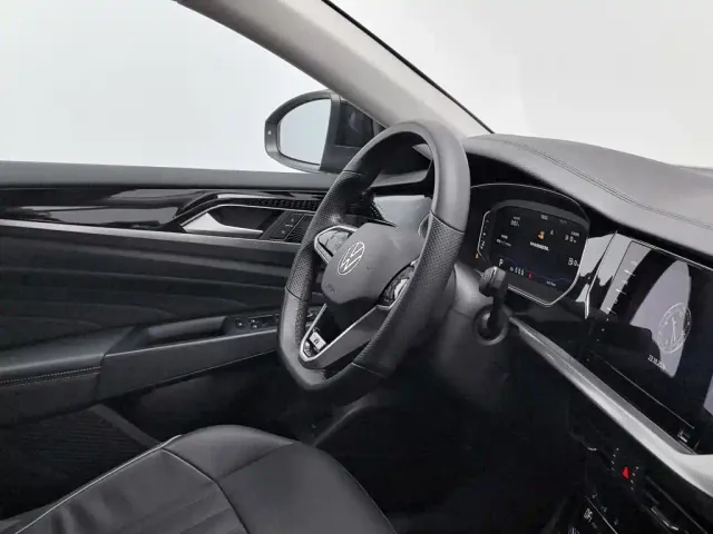 Volkswagen Passat — Фото автомобиля 22