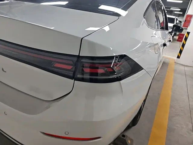 Volkswagen Sagitar — Фото автомобиля 7