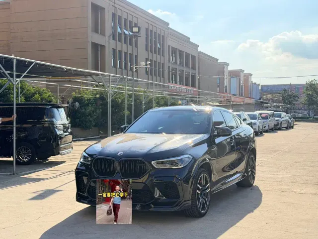 BMW X6 M — Фото автомобиля 3