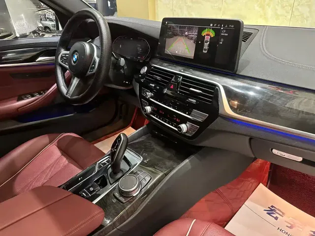 BMW 5 Series — Фото автомобиля 7