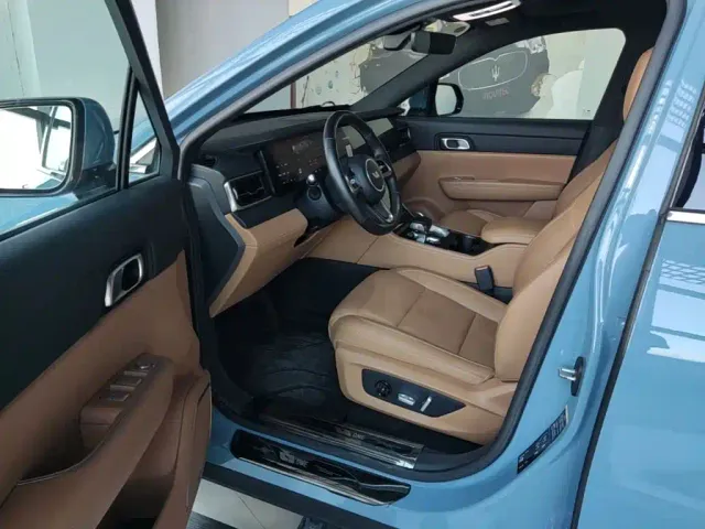 Li Auto ONE — Фото автомобиля 15