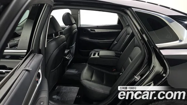 Hyundai Grandeur (New) Hybrid — Фото автомобиля 14