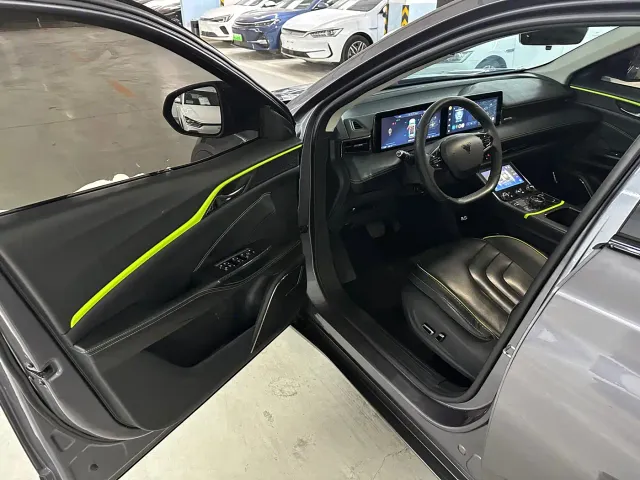 Hozon Neta U — Фото автомобиля 8