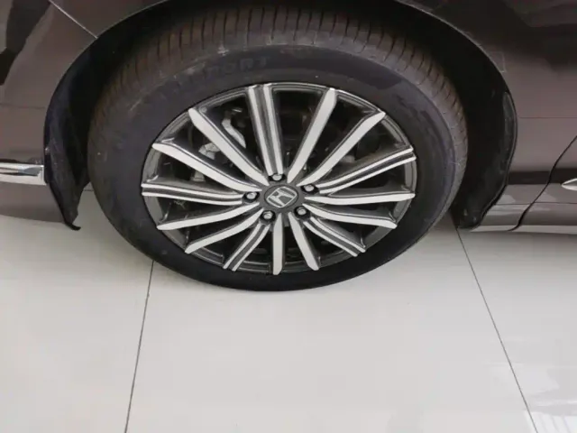 Honda Elysion — Фото автомобиля 22