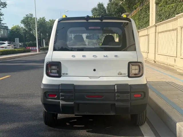 Geely Panda — Фото автомобиля 4