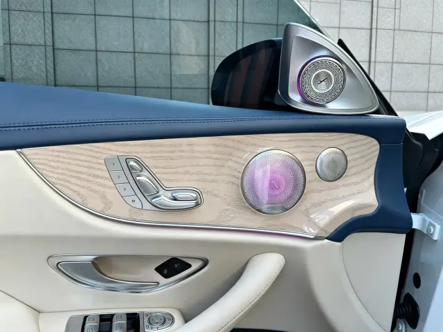 Mercedes-Benz E-Class — Фото автомобиля 15