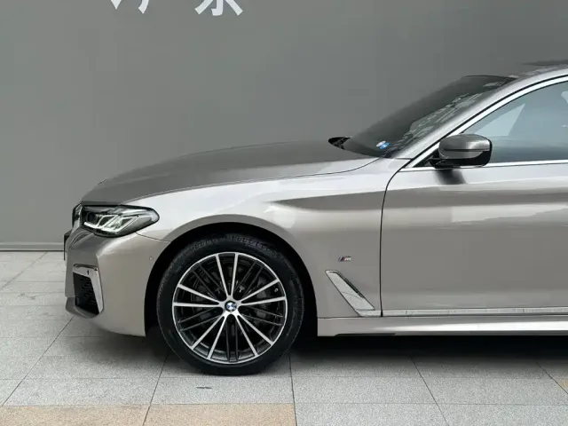 BMW BMW 5 Series 2022 Facelift 530Li Leading M Sport Package — Фото автомобиля 5