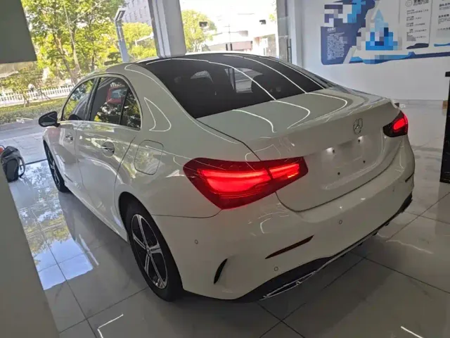 Mercedes-Benz A-Class — Фото автомобиля 4