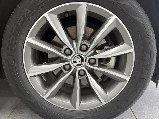 Skoda Octavia — Фото автомобиля 10