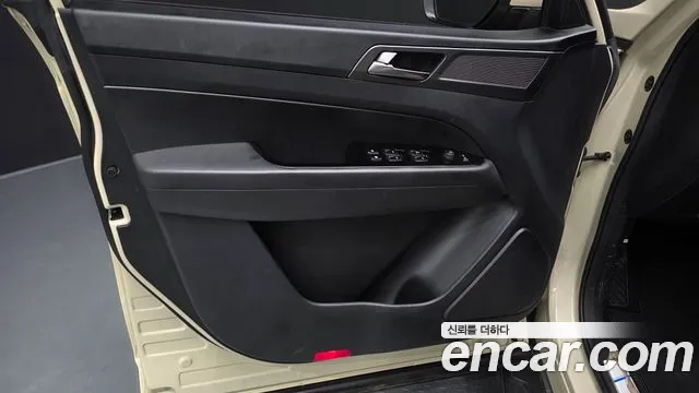 KGM Rexton — Фото автомобиля 13