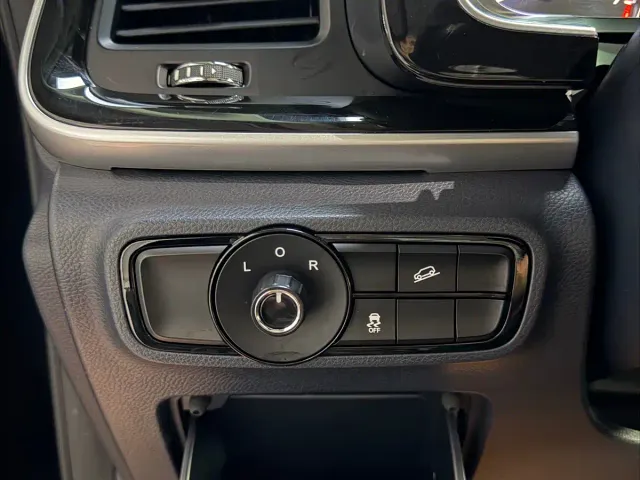 GAC Trumpchi M8 — Фото автомобиля 26